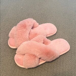 Pink Fuzzy Women's Slippers